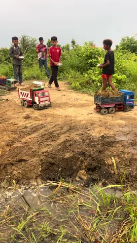 @RC TEAM 🚚 #excavator #shortsvideo #shorts #R #videosnapchallenge #kubota #tractor #rc #usa #unitedstates #truck #viralvideo 