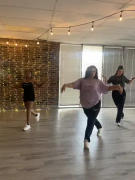 “Order what you want girl it ain’t no problem 🍾”  Dc: yours truly 😘 💃🏻’s:  @_Shanelle_28  @✨ Camille ✨  📍: @bailawichita  #dance #dancers #dancing #lolly #justinbieber #maejor #juicyj #choreography #wichita #kansas #dancewithjuliana #hiphop #throwback