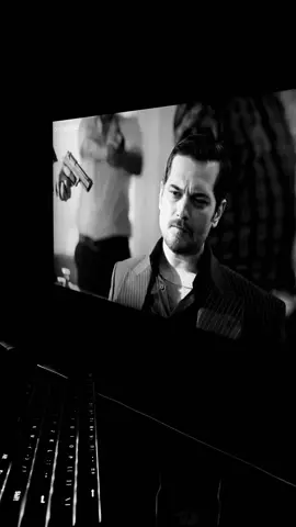 ئەشڕەف تێک🖤 #foryoupage #foryou #foryoupageofficiall #çukur_الحفرة #kurdistan #eşrefrüya #eşrefrüyadizi 