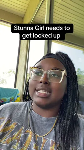 Having men go do your dirty work because you can’t fight is crazy work. She needs to get locked up right with her goons for setting everything up. #stunnagirl #ahnamac #baddies #baddiesafrica #stunna #ahna #fyp 