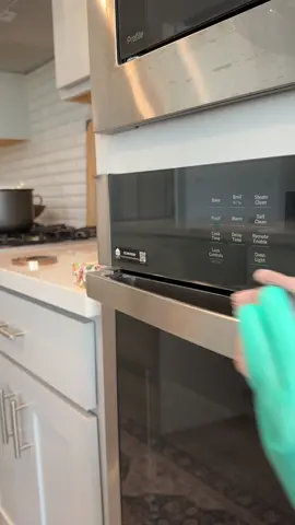 It’s kitchen appliance deep cleaning day. Make sure to follow all the 3steps for a fingerprint free stainless steel appliance. #CleanTok #sundayreset #asmrcleaning #cleanwithme #cleaningmotivation   #cleaningtherapy #cleaningroutine #thepinkstuff #cleaningproducts   #cleanhome #cleaningtips #creatorsearchinsights #appliances 