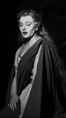 Is this the best Casta Diva ever recorded? I think so. Maria Callas singing Norma in London-1952.  As miss Joan Sutherland once said “If you haven’t heard Callas before 1955, you haven’t heard Callas.”  #OperaTok #fyp #opera #singing 