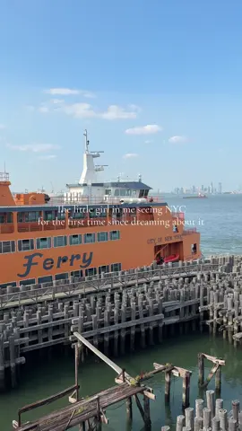 First time in NYC, and the little girl in me is living her dream ✨🗽 #thingstodoinnyc #nyctips #travelguide #explorenyc #nycactivities #touristguide #nycadventures #newyorkcity #discovernyc #budgettravel #newyork #manhattan #explorenewyork #travelblogger #sunsetlovers #captionideas #sunsetvibes #sunsetphotography #sunsetinspo #manifesting #positivity #motivation #everythingisworkingoutforme 