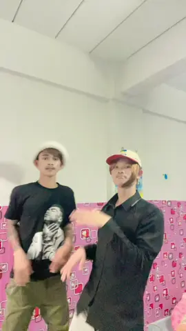 អញថាកុំឌឺពេក😂#កំពុងធំផ្ទះខ្ញុំ🏡