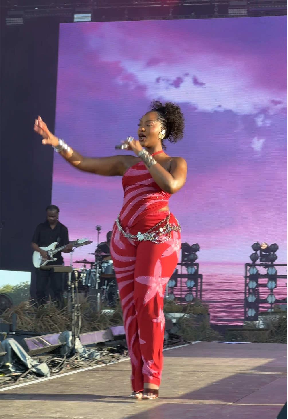 #tems #Lollapalooza #LollaParis #tiktokmusic #musictok #onregardequoi 