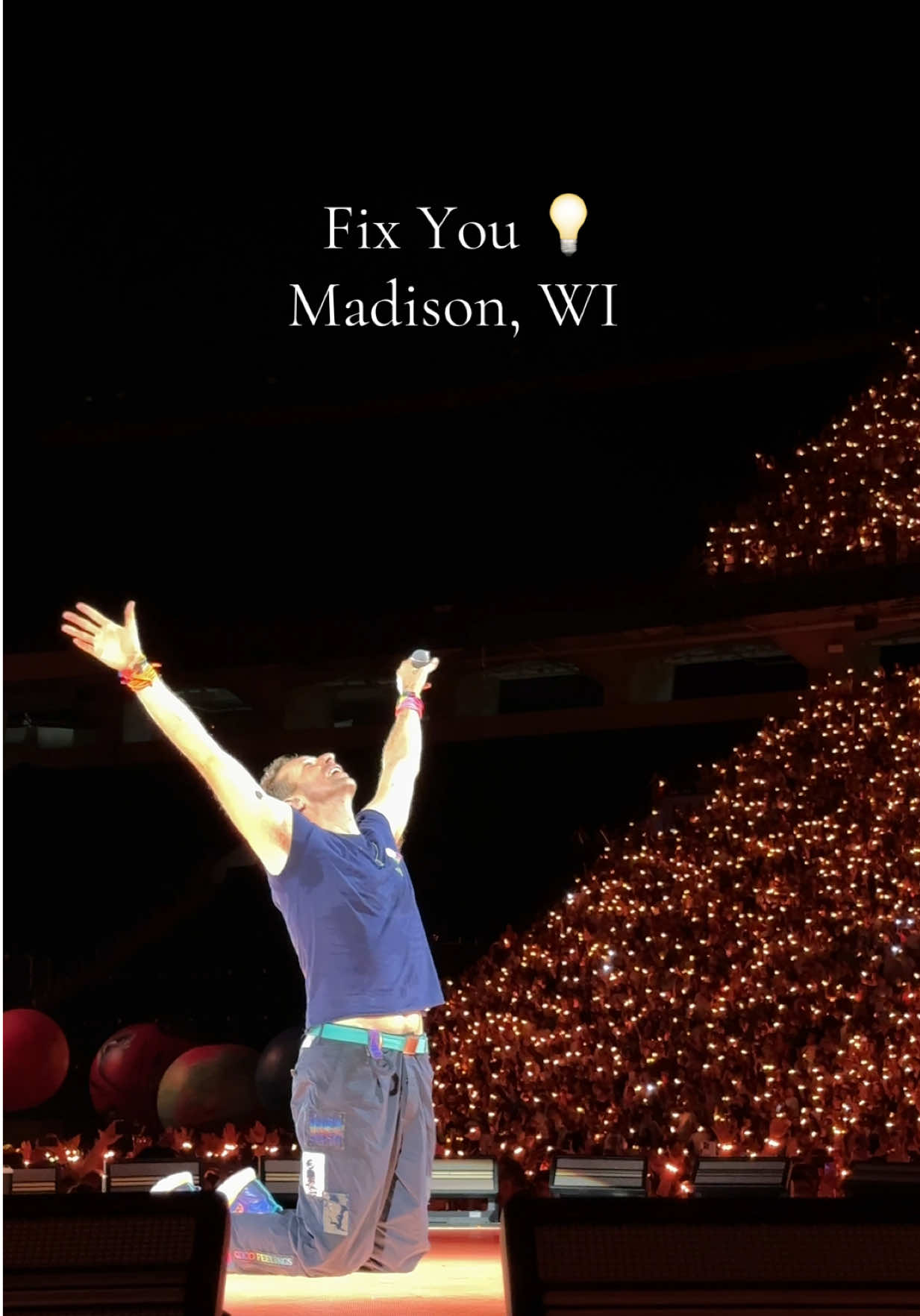 The choir of Madison 💡 @coldplay #fixyou #coldplay #chrismartin #coldplaymadison #coldplayconcert 