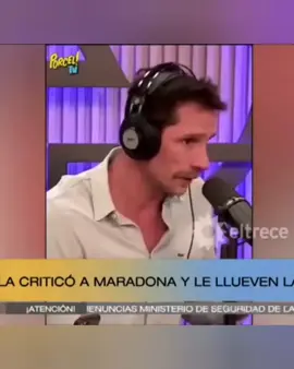 Para este chileno desclasado: No amamos a Maradona porque hizo trampa... Lo amamos por su lealtad a su clase social donde nació. lo amamos porque nunca se vendió po plata  lo amamos porque enfrento siempre al poder de turno  lo amamos porque a pesar la persona argentina más #conocida se mantuvo siempre del lado de los más pobres de los más débiles... Hoy nos hace mucha falta el Doego🥲 #maradona  #eldiego 