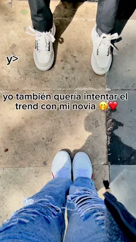 chicos que es lo que sienten cuando una chica se sienta en sus pierna... más#trend 