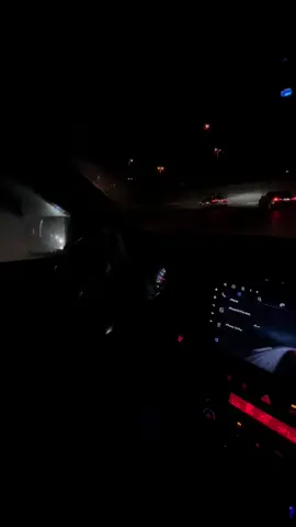 Gecə 00:00da Airport yolu#tutdaala🥴🌹 #maşın #keşfetbeniöne #keşfetbeniöneçıkar 