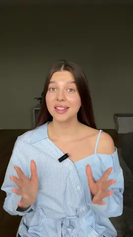 Upgrade your emails at work! Learn #businessenglish with Fluently. #englishlesson #aprenderingles #inglesfacil #anglaisfacile  #inglesfluente #ingleseperitaliani #英語フレーズ #tiengan