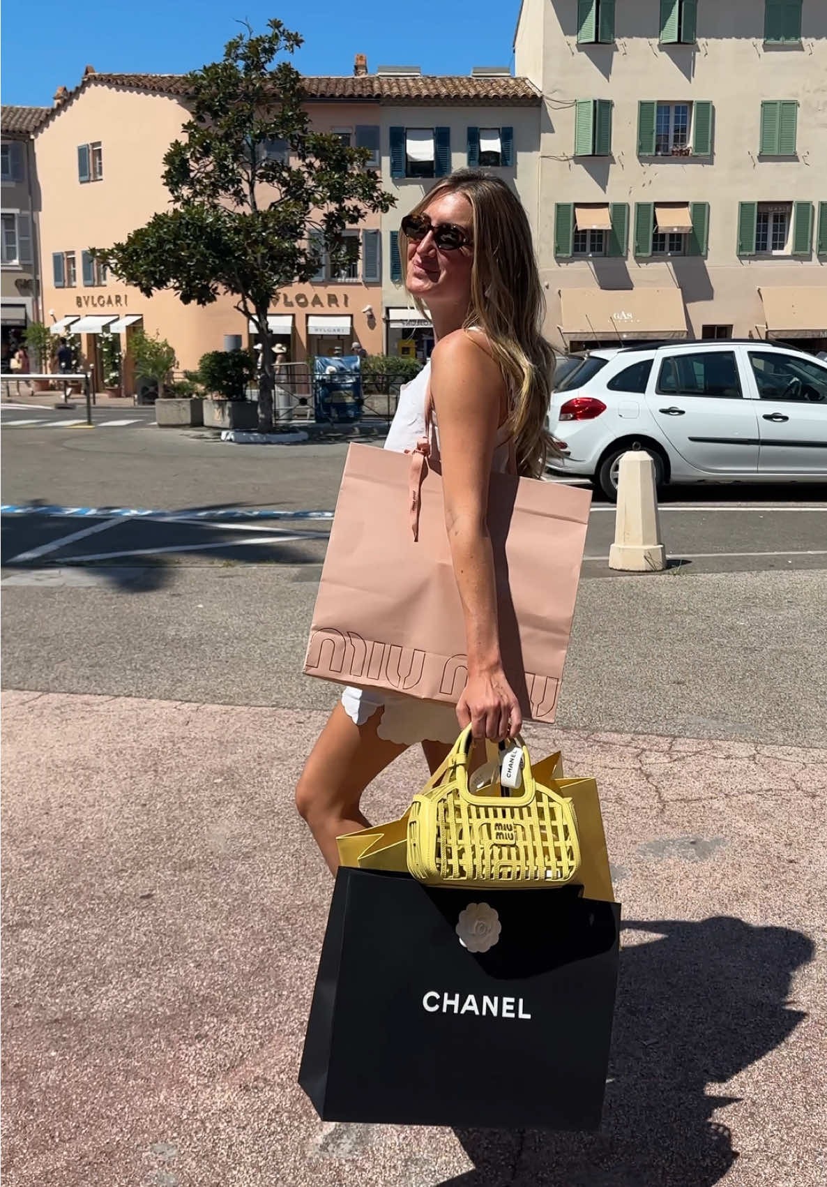 A very successful day if you ask me lol #designershopping #shopping #luxuryshopping #designerbag 