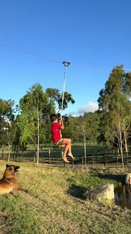 Ele mirou na corda e acertou no pé 🦶 😂😂