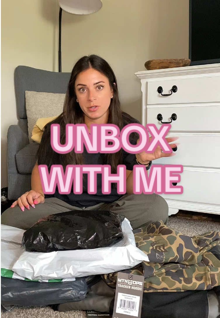Unbox all our packages that arrived while we were in Nashville @BAGSMART @AUTOMET @MTN OPS  #unboxing #unboxwithme 