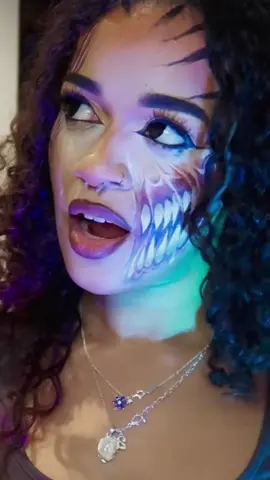 Tiger Makeup 🐅 Products Used -  @madebymitchell - Graffiti Palette  @Coloured Contacts 👁 - Mini Sclera  @UCANBE Official - Athena Palette  #explorepage #makeup #creativemakeupartist #makeupinspiration