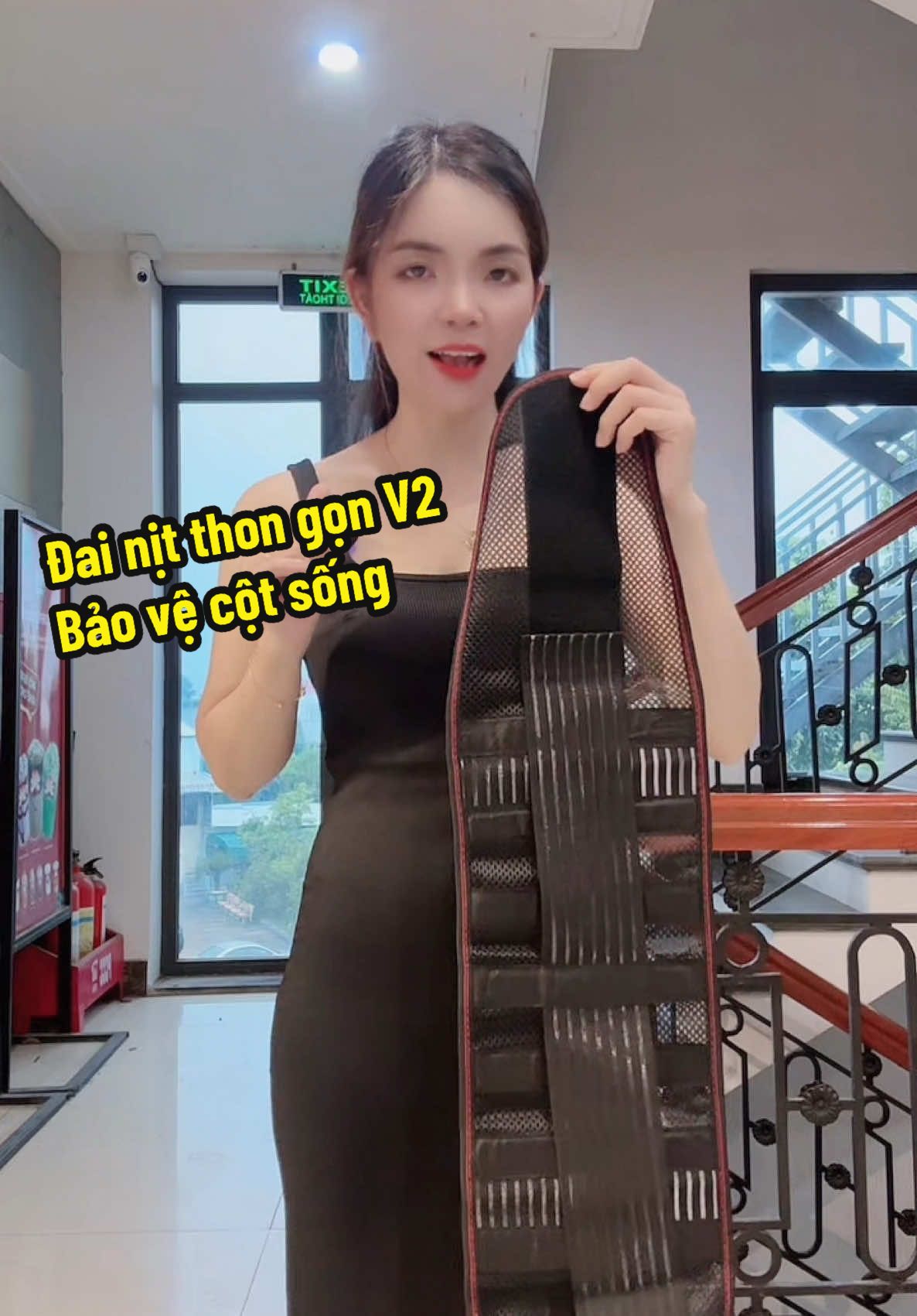 Đai nịt bụng dán cho chị e#dainitbung #nitbung #tamluongreview #xuhuong 