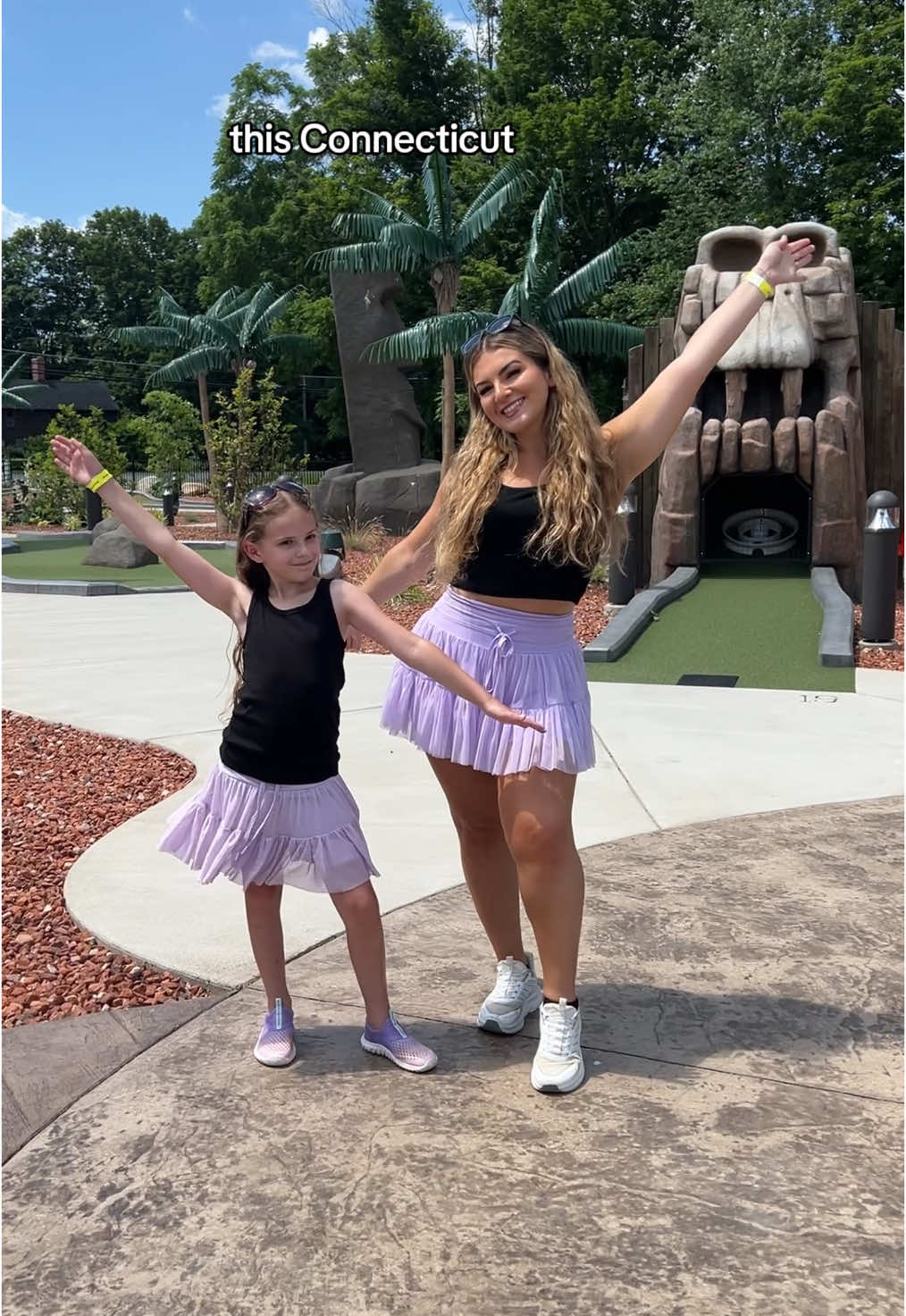 Spent the entire day at Sonny’s Place in Somers, CT and still didn’t want to leave 😅 From bungee jumping and bumper boats to go-karts, BBQ, and the arcade, this spot has something for everyone. @sonnysplacect   Definitely adding it to our list of summer favorites! ☀️🎮🍔 #connecticut #somersct #sonnysplace #familyfunct #gokarts #bumperboats #thingstodoct #ctfoodie 