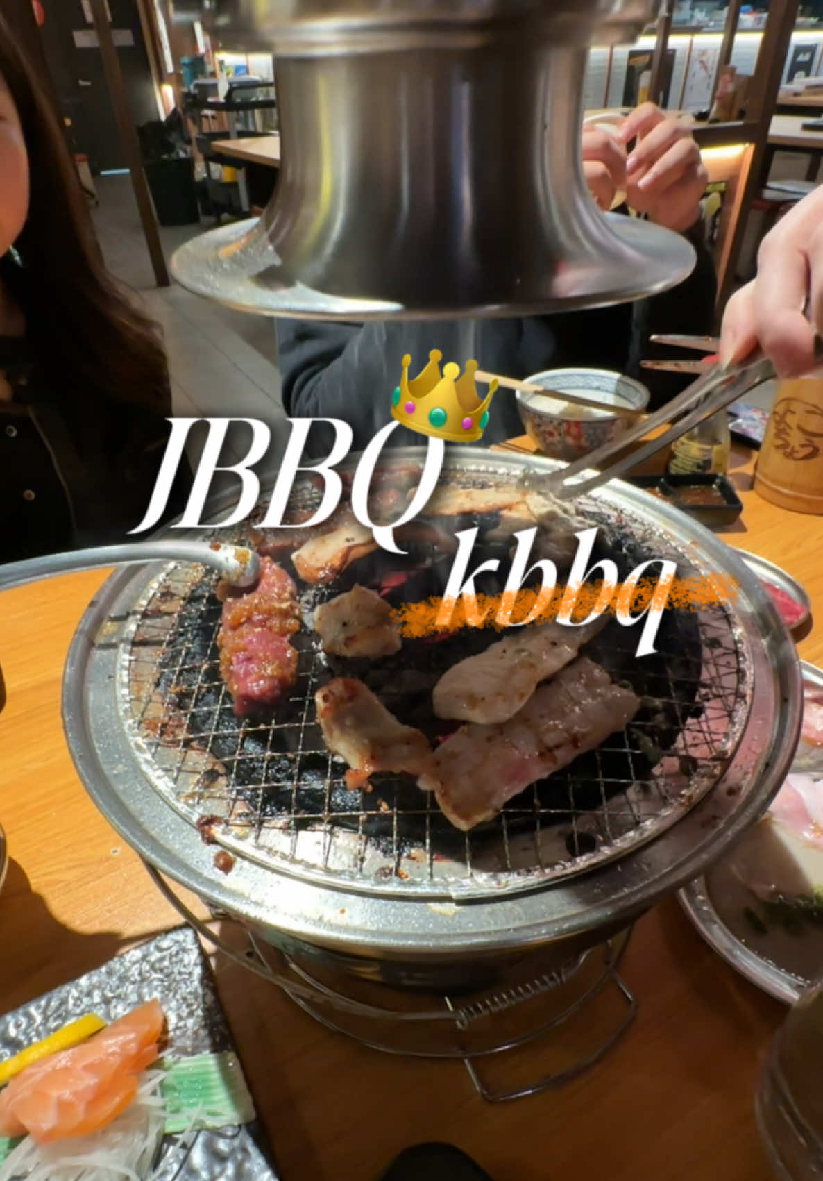 japanese bbq on top!! 🙂‍↔️🤝 ₊˚⊹♡ #jbbq #japanesefood #japanesebbq #FoodTok  💌 my go-to order: ☆ outside skirt — imo the best beef cut on the menu. strikes the perfect balance: tender without being too fatty!! ☆ pork belly — a classic. because their cuts are thin, the meat crisps up BEAUTIFULLY 🤌 ☆ pork jowl — underrated gem!!! slightly chewy, juicy - it’s so good paired with a bit of their lemon dipping.  ☆ kimchiii — gotta have it. 🤭 cuts through the richness and ✨ties everything together✨  ARE YOU TEAM JBBQ OR KBBQ? 👀
