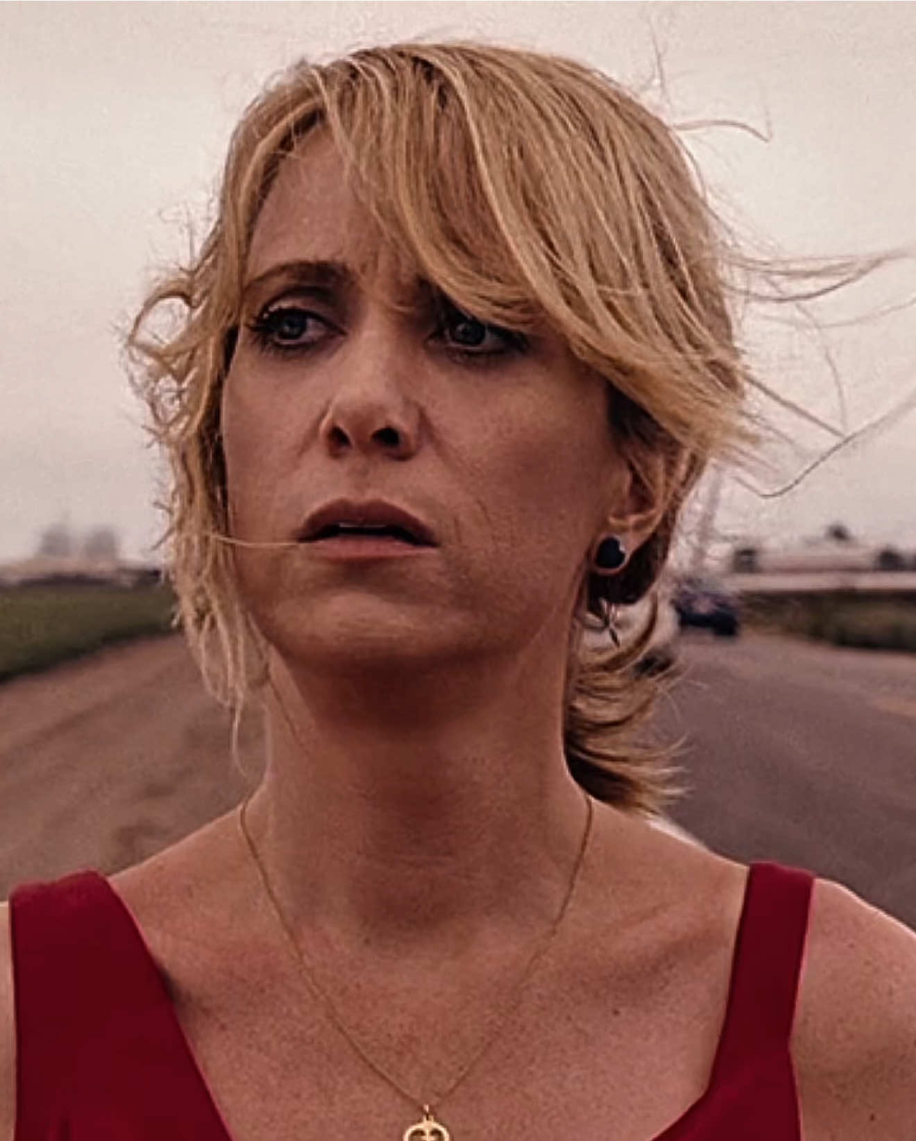 has anyone done this yet — #lacy #bridesmaids #edit #bridesmaidsedit #kristenwiig #rosebyrne #oliviarodrigo #fyp 