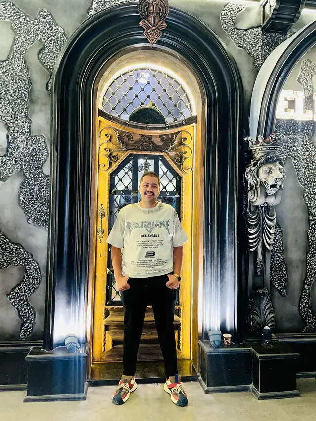 🖤👌🏻🦅🧑🏻‍✈️