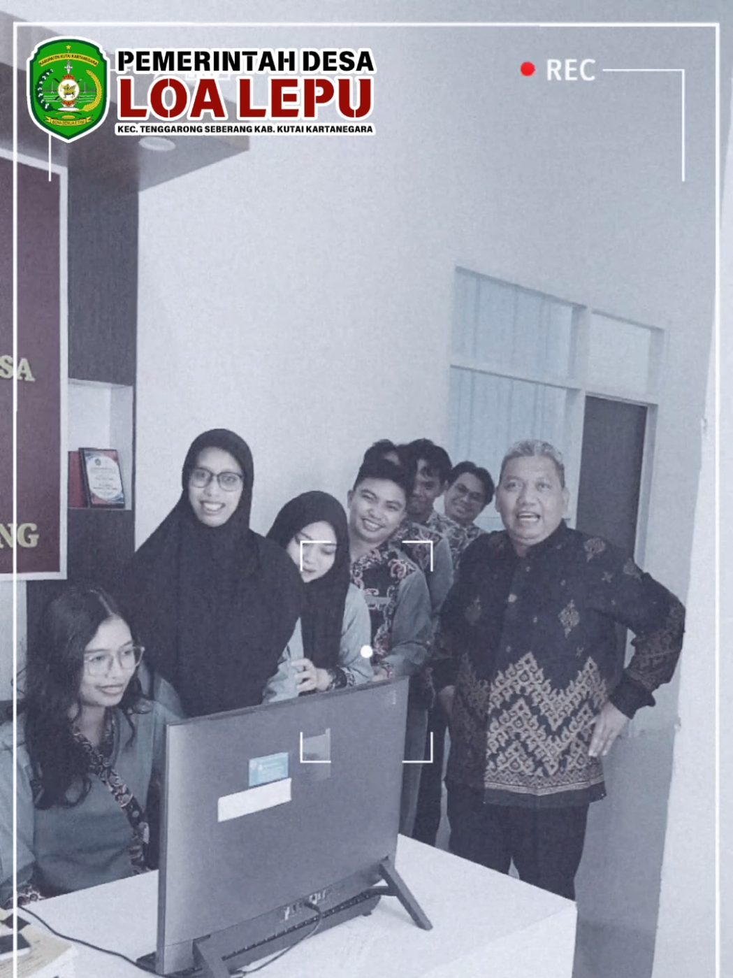 Team yang hebat dimulai dari kerja sama yang baik..   Kantor Desa Loa Lepu siap melayani sepenuh hati 🥰 untuk urusan administrasi kamu.. #loalepu #tenggarongseberang #kutaikartanegara #indonesia #desa 
