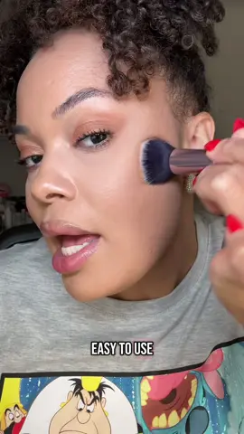 #creatorsearchinsights This cream bronzer is so easy to use! Shoutout to @Benefit Cosmetics 🙌🏽 #jessicasbeautyblog #beginnerfriendlymakeup #makeupforbeginners #chicagobeautycontentcreator #benefitbrows #benefithoolawavebronzebalm 