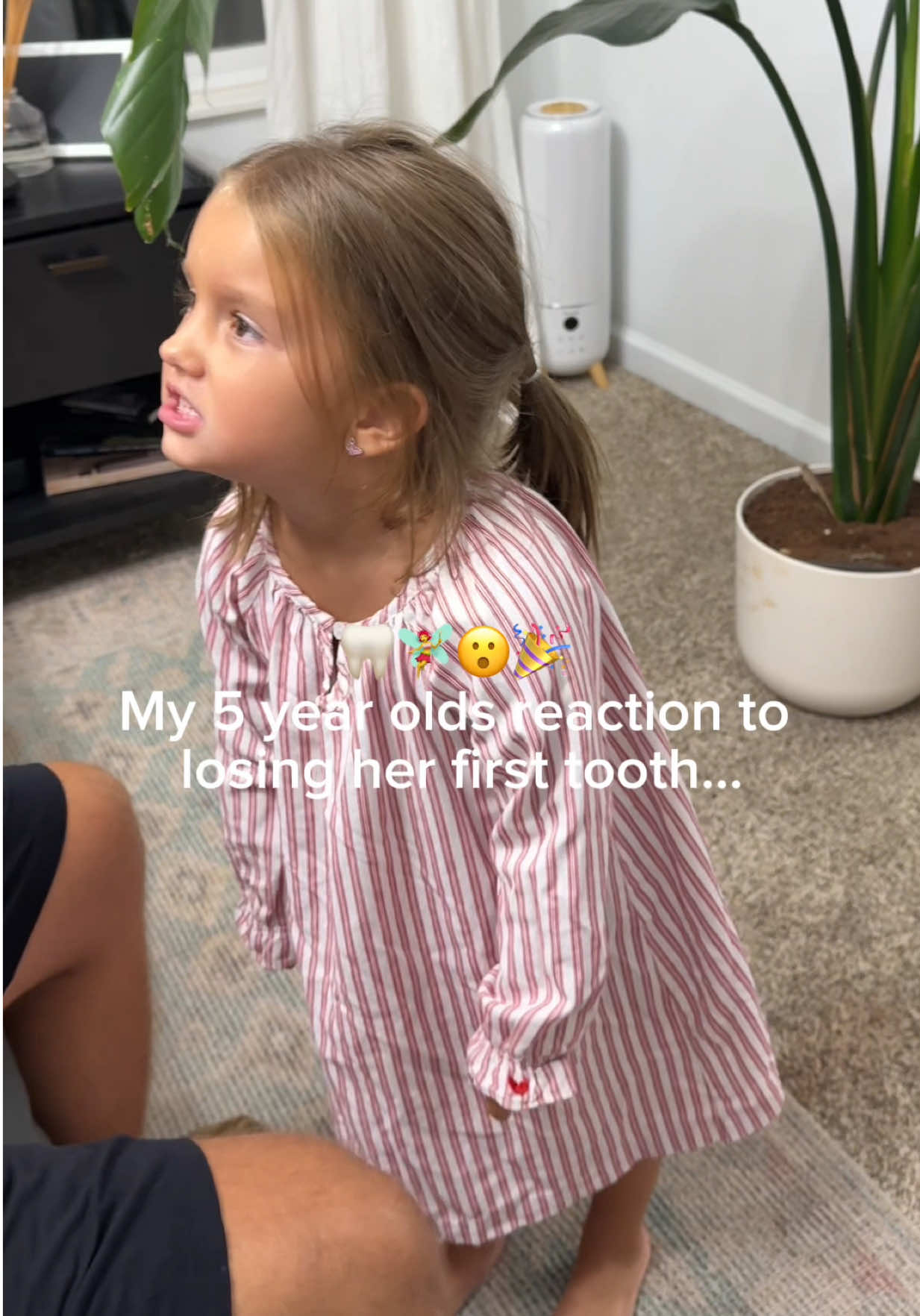Our baby girl lost her very first tooth 🦷 💫  Daddy wasn't ready for this one...🥹 Seeing her brand new smile melts my heart every time.🧚🫠  #excited #cute #sweet #daddy #daughter 