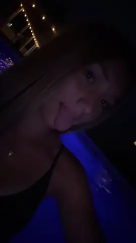 Night swimmingg 💋 