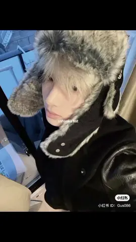 trapper hat #trapperhat #ushanka #ushankahat #russiangirl #russianculture #russia #hat #accessories #outfitideas #inspofashion #fashion #rekomendasi #recommended #recommendation #tiktokshop #fypage #fypシ #foryoupage #fyp #foryou 