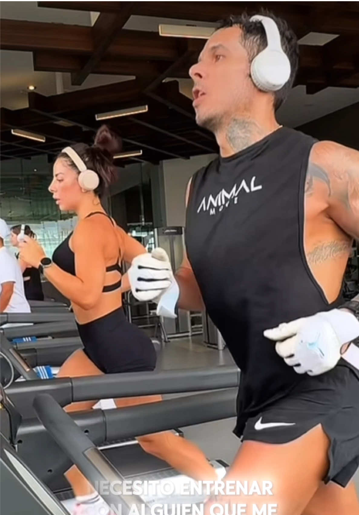 Mi equipo dentro y fuera del gym ❤️👊🏼  #hyrox #fitnessmotivation 