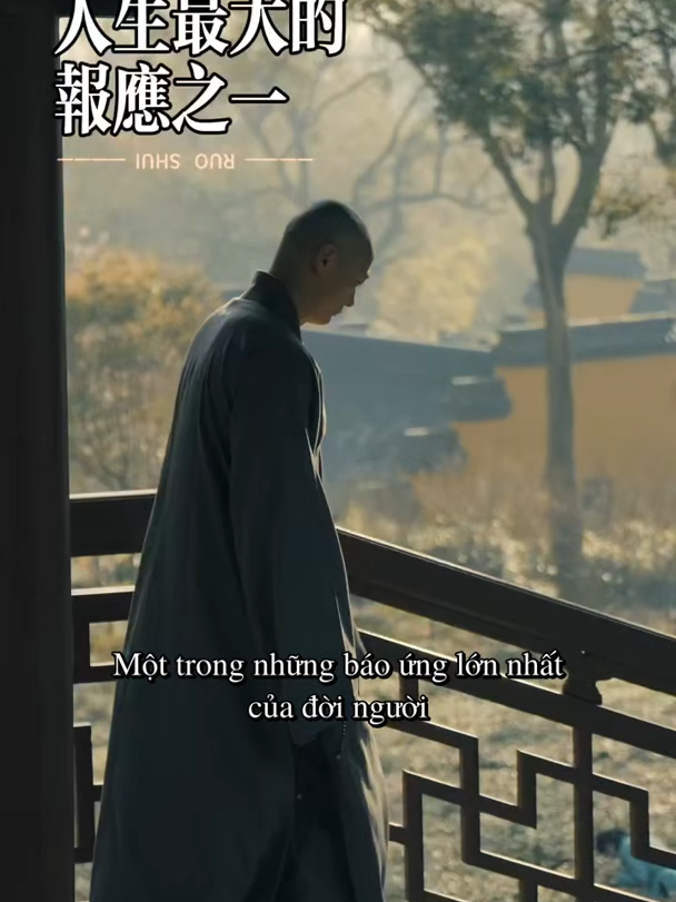 Một trong những báo ứng lớn nhất của đời người 人生最大的报应之一 就是婚姻 找到对的人 那就是善报 找到错的人 那就是恶报 所有人都认为 结婚是奔向幸福的起点 然而有的人是起点 有的人却是终点 婚姻是真正的春侈品 它消耗了你的全部青春 当你在深夜摸着婚戒的裂痕 突然明白 这不是爱的勋章 是人生给你最痛的烙印和报应。 Rénshēng zuìdà de bàoyìng zhī yī Jiùshì hūnyīn Zhǎodào duì de rén Nà jiùshì shàn bào Zhǎodào cuò de rén Nà jiùshì è bào Suǒyǒu rén dōu rènwéi Jiéhūn shì bēn xiàng xìngfú de qǐdiǎn Rán'ér yǒu de rén shì qǐdiǎn Yǒu de rén què shì zhōngdiǎn Hūnyīn shì zhēnzhèng de chūn chǐ pǐn Tā xiāohào le nǐ de quánbù qīngchūn Dāng nǐ zài shēnyè mō zhe hūn jiè de lièhén Túrán míngbái Zhè bùshì ài de xūnzhāng Shì rénshēng gěi nǐ zuì tòng de làoyìn hé bàoyìng. #luugiukhoanhkhacdep💓🍁 #yeuthuongchinhmimh #hanhphucgiandon #vuotquakhokhan #luugiukhoanhkhac #vuivemoingay❤️ #cuocsongbinhyen #nolucphandau #langkinhcuocsong #binhannhe☘️ #cuocsongthuongngay #binhannhe☘ #tuchualanh #yeuthuongbanthan #camontatca #thiennhien #yeuthuong