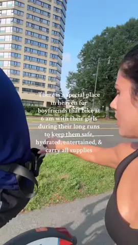 he is not even training for a half marathon but manages to be there for the long runs every time whether it’s on the bike or the phone when we are 3,000 miles away 🥹 #boyfriend #Running #halfmarathontraining #couplegoals #run #motivation #fyp 