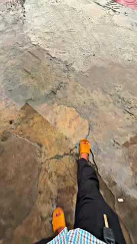 Mưa trên trời không che được mưa trong lòng 😔