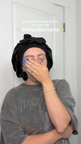 GRWM trichotillomania edition ✨✨✨ products used: Skin care: @Bubble Skincare  Clean towel @Clean Skin Club  Hair topper: @Lusta Hair  Primer: @Rare Beauty  Foundation: @IT Cosmetics  Concealer: @trestique beauty  Contour: @patrickta Blush: @Patrick Ta Beauty  Lashes: @WinkClique  Lip: @Lancôme  #grwm #trich #hairloss #mom #hair 