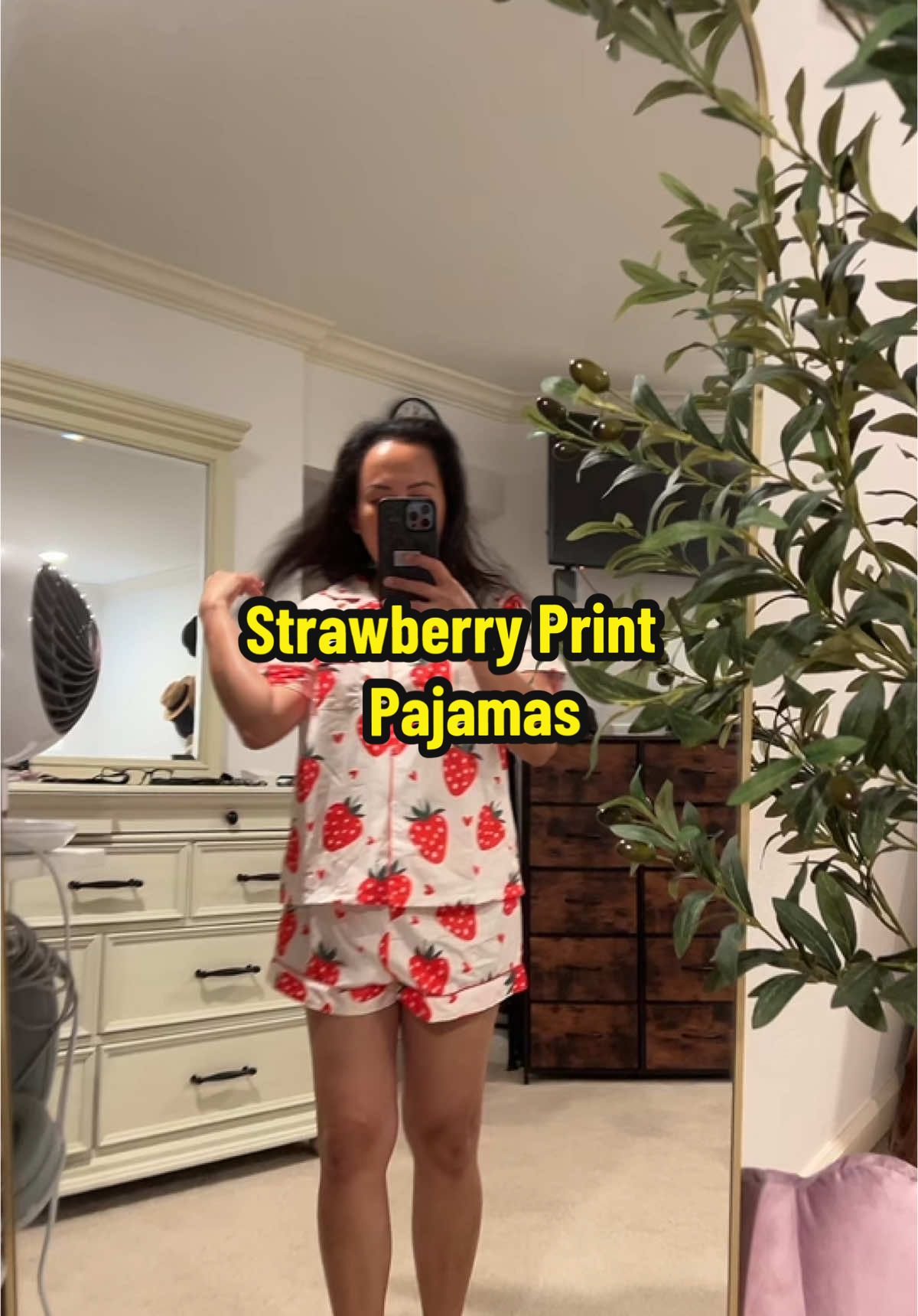 Women's All Over #pajama #strawberry #StrawberryPrintpj #ShortSleevePajama Two-Piece Set, Regular Fit Casual Comfy Button Front Chest Pocket Design Lapel Neck Top & Elastic Waist Shorts PJ Set, Ladies Sleepwear for All Seasons @Luxe Slumber #luxeslumber 