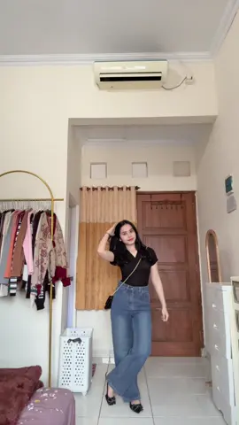 udah lama ga make tas ini yaa😃