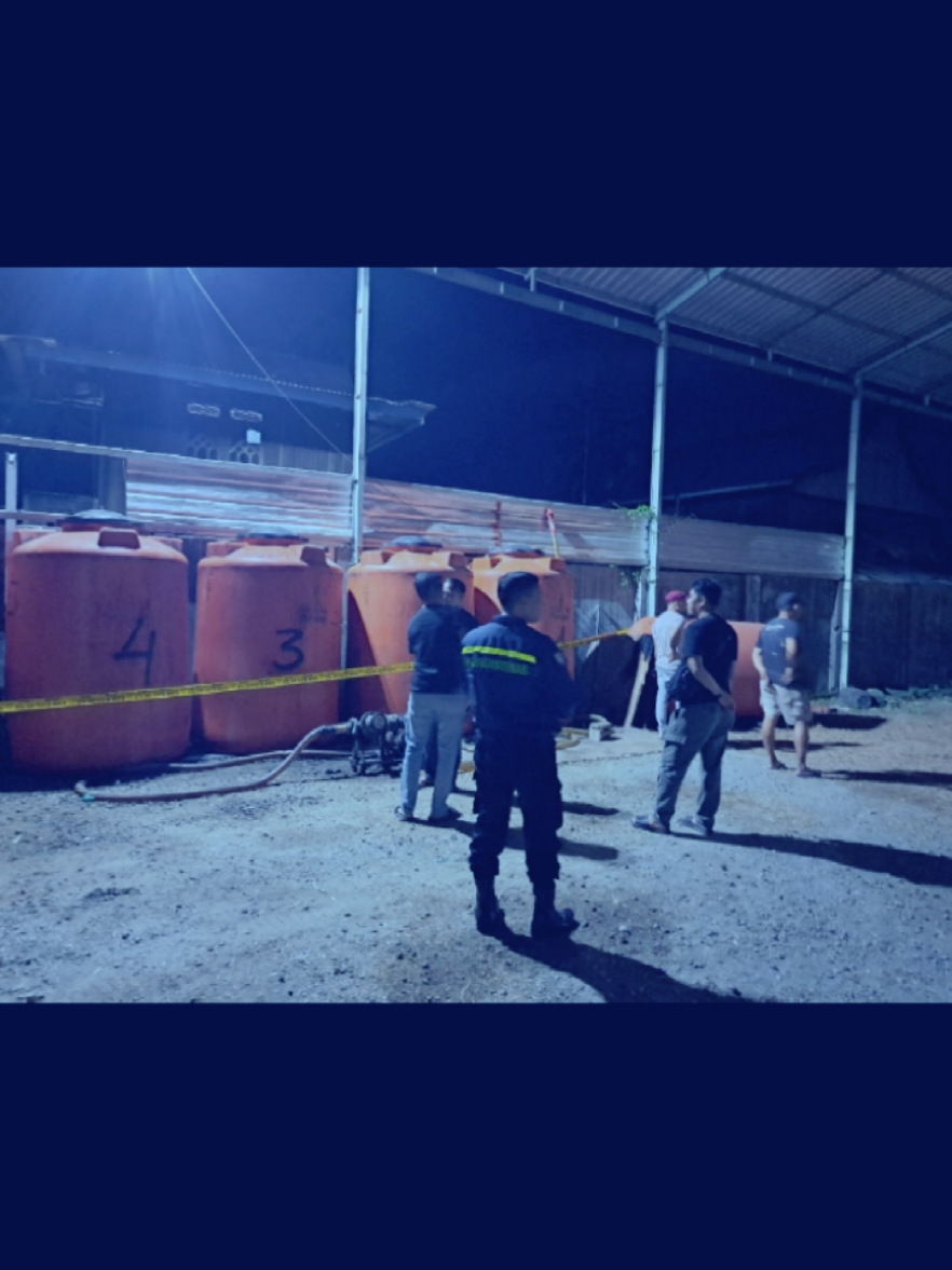 Gudang Mafia BBM Bersubsidi Jenis Solar di galangan kapal Makassar di duga di Grebek Puluhan tandon minyak dan satu yunit mobil tangki di Segel oleh Tim Mabes #terkini #viral #hukum #makassar #sulsel 