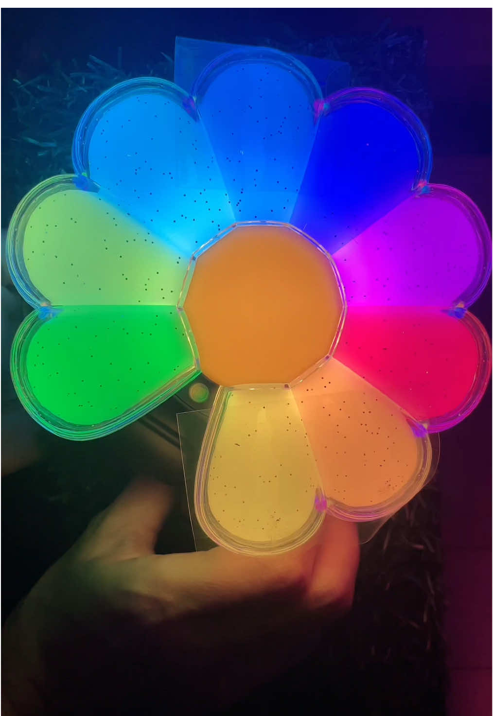 Klo dayG bong yg fake gag bs konek aplikasinya kek gni ya.. #gdragon #gdragonbigbang #gdragonlightstick #lightstickkpop 