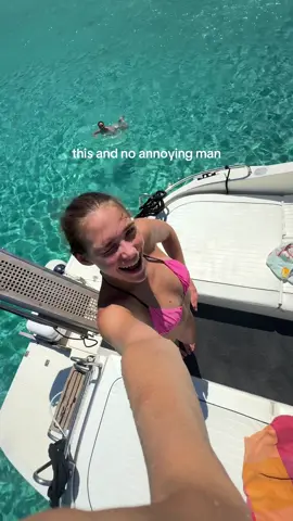 only positive vibe 🏝️🌊👙🤿