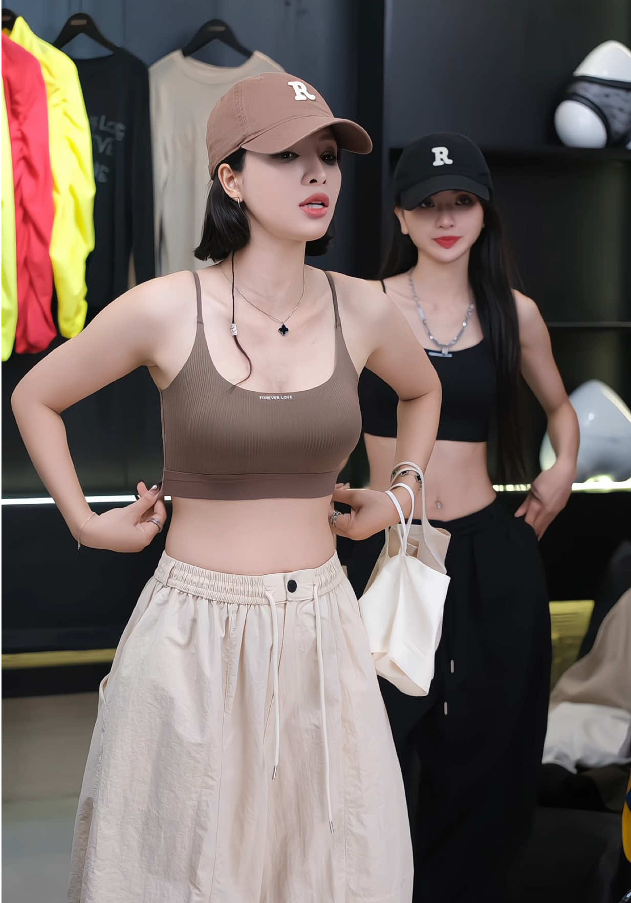 Thay thế dòng áo dây cài, đệm ép nâng đỡ nên các chị yêu cứ Múc nhé 🤤❤️ #hanhnguyenmikixi #quynhtranbra #noiy #aobranu #aobraducsu #xh #viral 