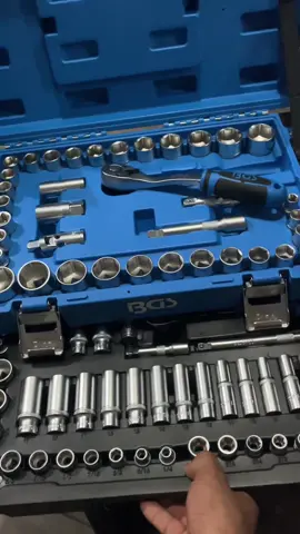 Nada como la emoción de estrenar herramienta nueva en el taller🧰🔧😍#herramienta #bgs  #tallermecanico 