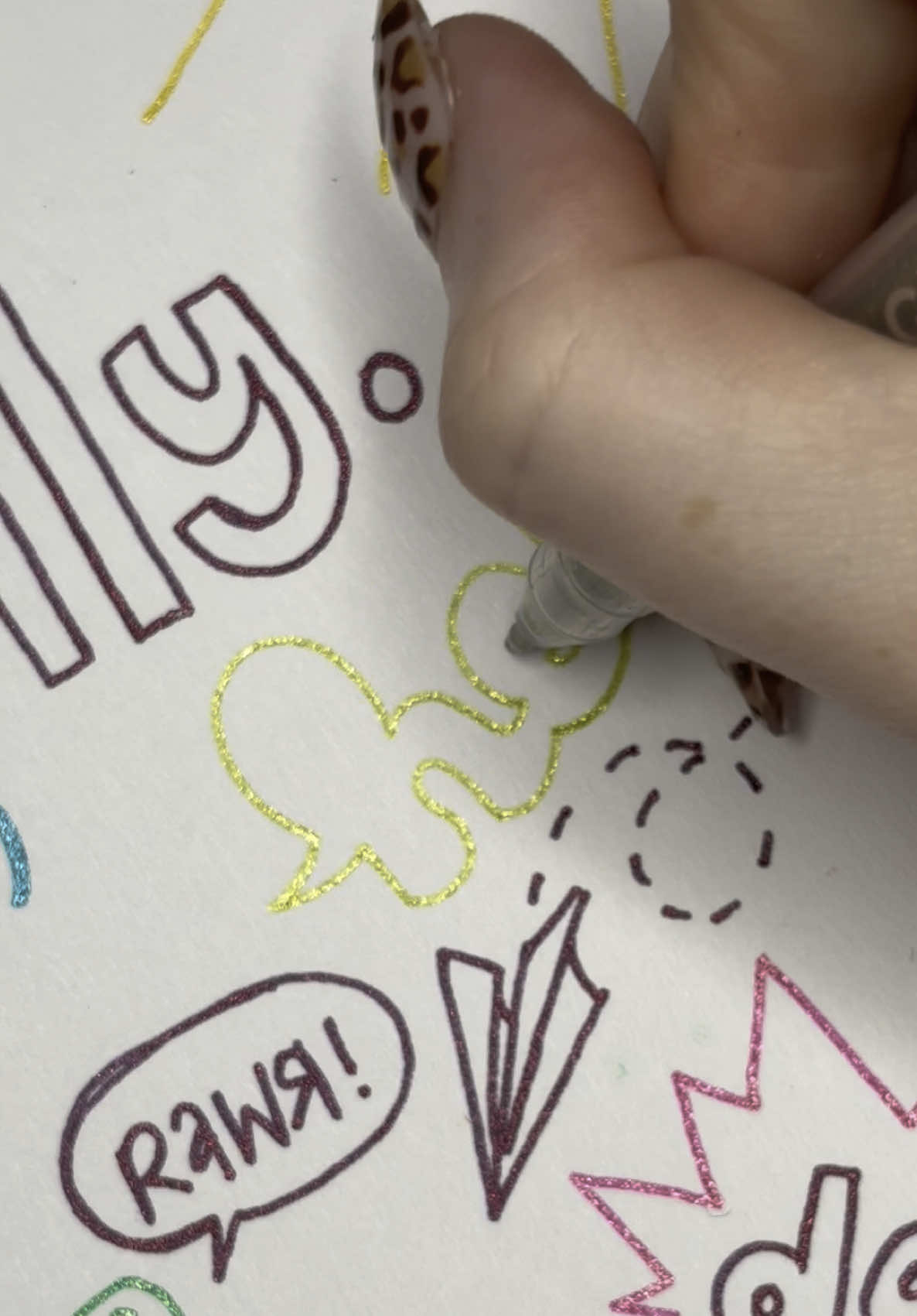 Replying to @hi.its.bri 🫶🏻 #doodles #nostalgic #glitter #gelpens 