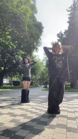 черновик. коллаб..@dfantola #глобальныерекомендации #newgen #jumpstyle #oldschool #крамблкуки #oldschool #foryoupage 