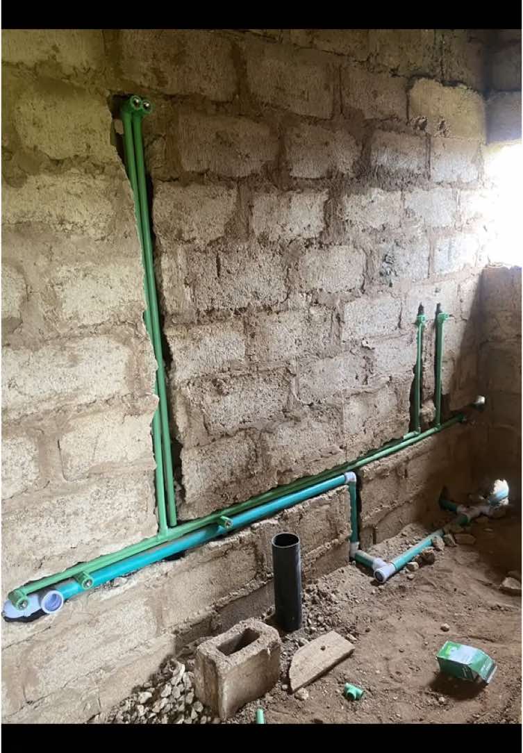 Running of toilet piping with ppr 🧑‍🔧💚✅ i wish you all blessed week 🙏❤️ #plumbinglife #plumbersoftiktok #plumber #highlights #everyone #fyp #follow 
