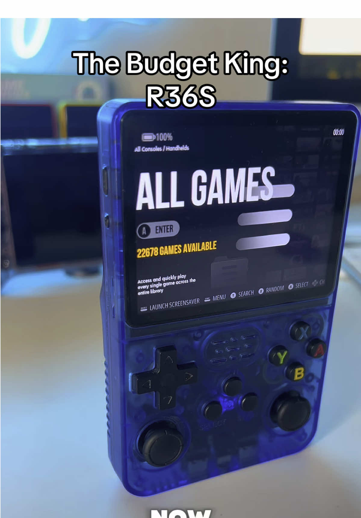The Budget King of Handhelds, it plays up to the PSP, PS1 & N64 but not limited to GBA,GBC,DS & much much more you CANNOT go wrong with this absolute gem #retrogaming #consoles #retrogames #r36s 