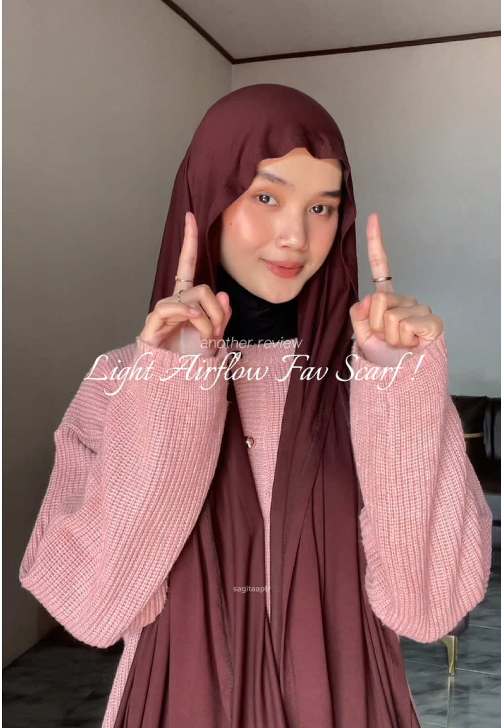 light airflow fav scarf @Almourahijab nambah lagii warna yang bakal dipake teruus🫶🏻🤍 #almourahijab #pashminaairflow #pashmina 