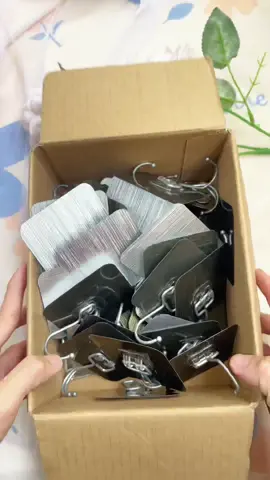 Combo 50 cái móc dán tường Chỉ 45K trợ phí ship ##mocdantuong #mocdantuongchiuluc #mocdantuongdanang #giadungnhabap93 