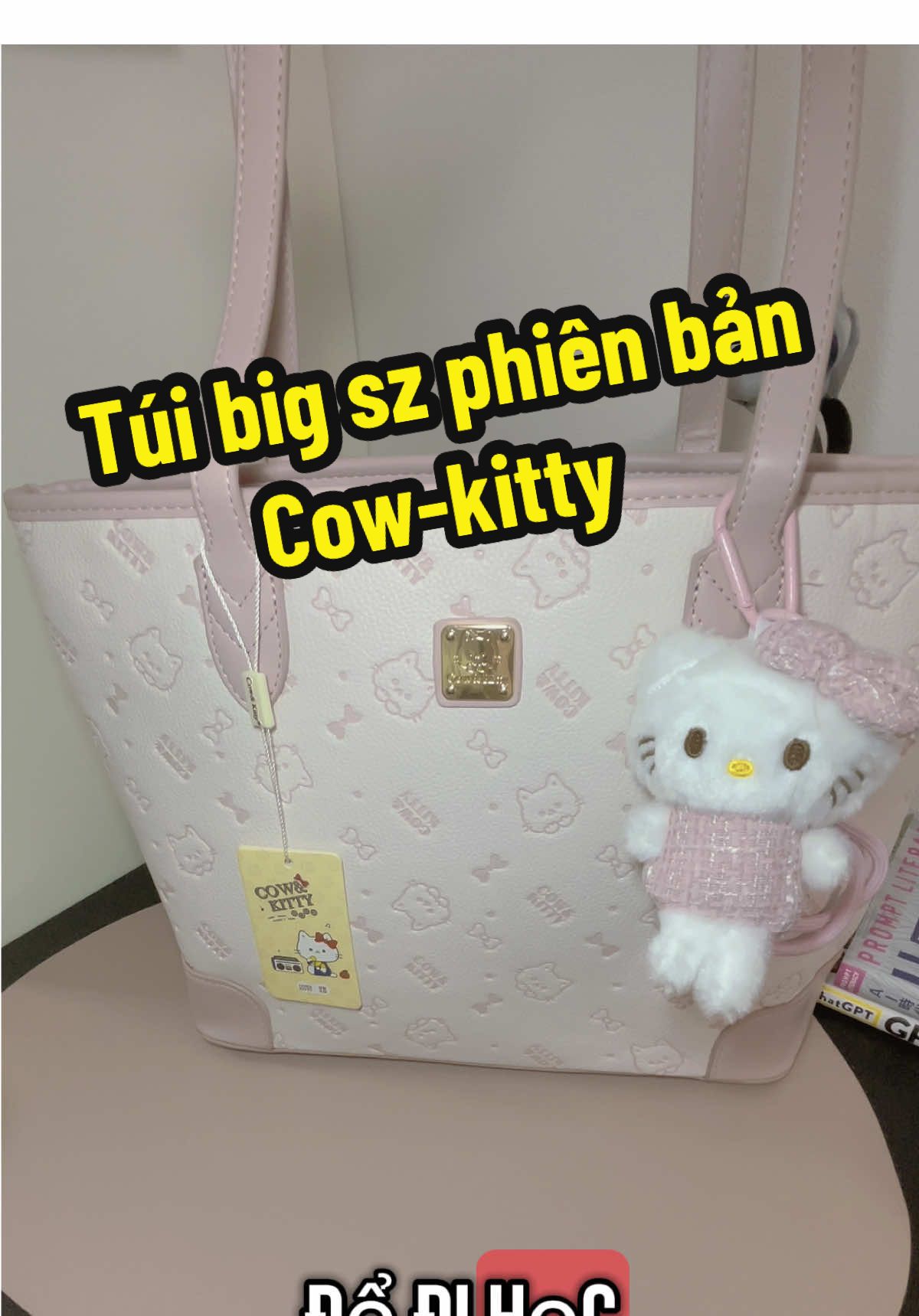 Túi cow-kitty siêu phẩm năm nay #suongdanby #santainhatban🇯🇵 #tuixachnu #tuikemgau #quasinhnhat #tuihellokitty #tuicowkitty 