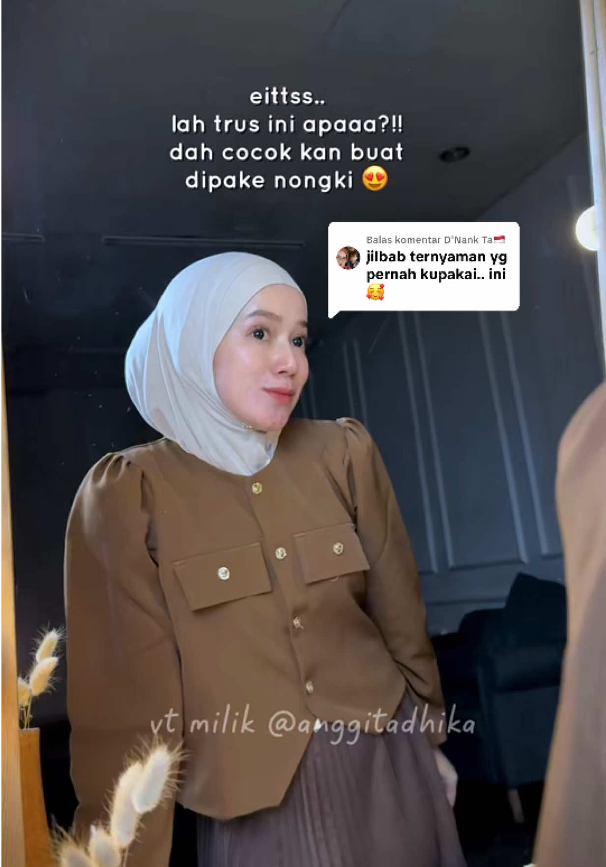 Membalas @D'Nank Ta🇲🇨 hijab bergo apa bisa buat nongki & olahraga? bisa dong. Ini hijabnya adem pisan dan ga bakal numpuk dibagian leher. Mending buruan cobain ih minimal punya 2 warna. Yuk samaan bergonya #hijabbergo #bergohijab #hijabolahraga #bergomurah #hijabinstan #hijabtutorial #fyp 