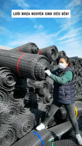Lưới nhựa dẻo nguyên sinh, lưới nhựa rào vườn, làm chuồng gà vịt #luoinhuanguyensinh #luoinhuadeo #luoinhuachuongga #xuhuong #dodungtienich 