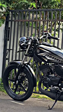 Pantesan gak nyapa,,,aku kan Thunder eh megapro,,, #rxking #rxkingindonesia #rxkingnusantara #2tak #fyp 